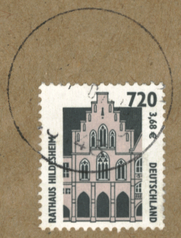 Briefmarke mit dem Hildesheimer Rathaus als Motiv. 1:1 eingescannt.