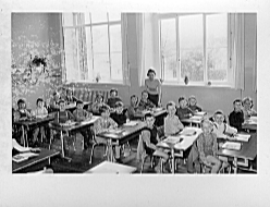 Eine erste Kasse in der Hohnsenschule in Hildesheim 1960.