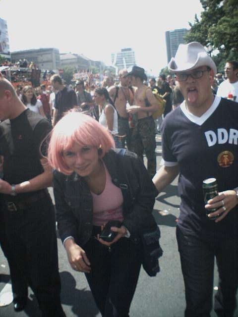 Photo von der Love Parade im Tiergarten am 21.07.2001 in Berlin