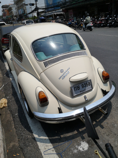 Foto von einem VW-Käfer in Pattaya. Im April des Jahres 2025. Fotograf: Erwin Thomasius.