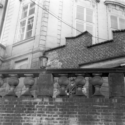 Schwarz-Weiß-Foto: In Prag im Jahre 1973.