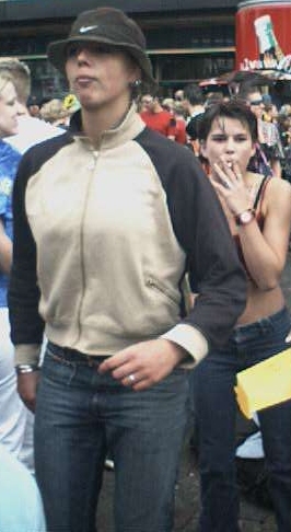 Auf dem Hardenbergplatz am 21.07.2001 während der Love Parade