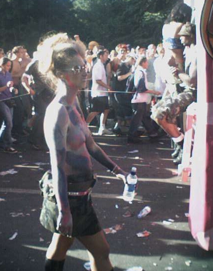 Photo vom Abend der Loveparade in Berlin am 21.07.2001