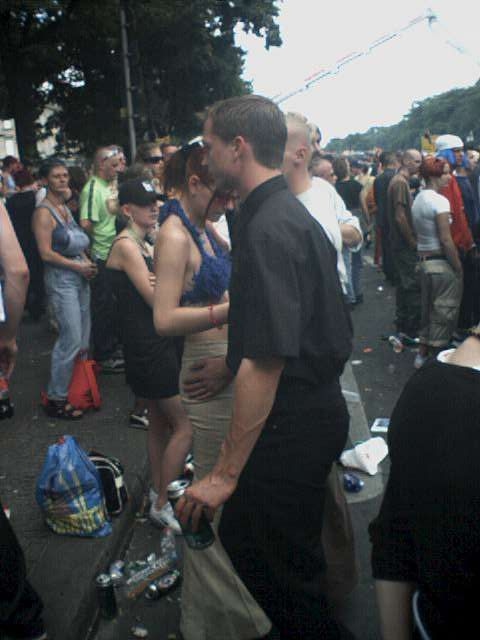 Foto von der Love Parade im Tiergarten in Berlin Germany am 21.07.2001